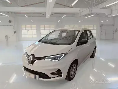 Usata Renault Zoe Life 50 kW (69 CV) 2021 Bianco Utilitaria