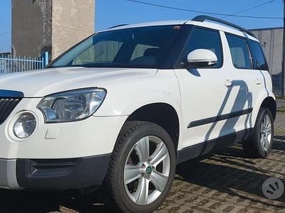 Usata Skoda Yeti Adventure 105 CV (77 kW) 2012 Bianco SUV