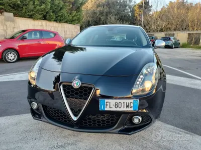 Usata Alfa Romeo Giulietta Super 120 CV (88 kW) 2017 Nero Utilitaria