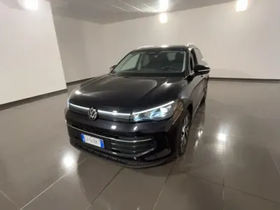 Usata VW Tiguan Edition 150 CV (110 kW) 2024 Nero SUV