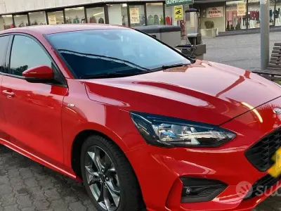 Usata Ford Focus 125 CV (91 kW) 2019 Rosso Berlina