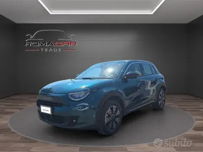 Usata Fiat 600 136 CV (100 kW) 2025 Verde SUV