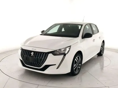 Usata Peugeot 208 Active 101 CV (74 kW) 2023 Bianco Utilitaria