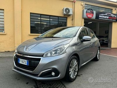 Usata Peugeot 208 Allure 83 CV (61 kW) 2019 Grigio Utilitaria