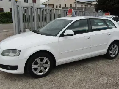 Usata Audi A3 Attraction 102 CV (75 kW) 2009 Bianco Utilitaria