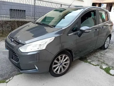 Usata Ford B-MAX 101 CV (74 kW) 2016 Grigio Monovolume