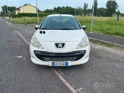 Usata Peugeot 206+ 60 CV (44 kW) 2010 Bianco Utilitaria