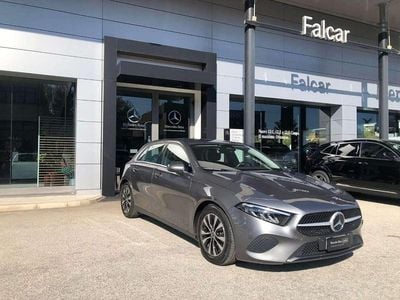 Grigio montagna Usata 2023 Mercedes A180 Advanced Berlina | 29.700 € (Buon prezzo)