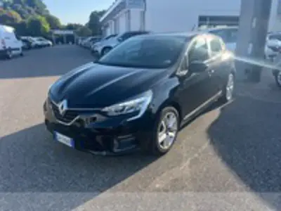 Käytetty Renault Clio V Zen 101 HP (74 kW) 2020 Musta Sedan