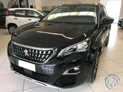 Usata Peugeot 3008 Allure 131 CV (96 kW) 2019 Nero SUV
