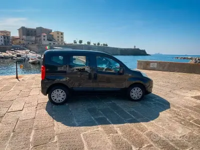 Usata Fiat Qubo Trekking 75 CV (55 kW) 2015 Nero Monovolume