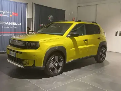 Nuova Fiat Grande Panda La Prima 83 kW (113 CV) 2025 Giallo Utilitaria