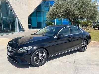 Usata Mercedes C200 160 CV (117 kW) 2021 Nero Berlina