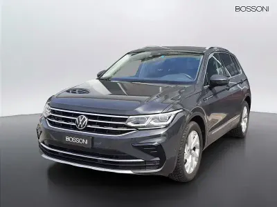 Usata VW Tiguan Elegance 150 CV (110 kW) 2023 Grigio SUV