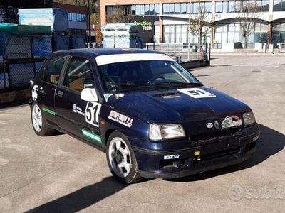 Käytetty Renault Clio 1991 Sininen Viistoperä