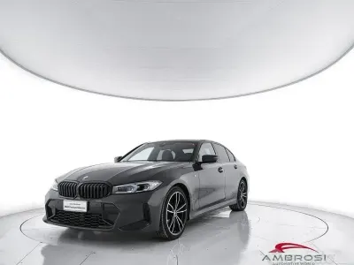 Usata BMW 320e Comfort Edition 190 CV (139 kW) 2024 Grigio Berlina