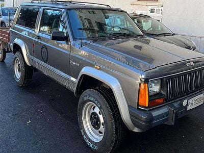 Usata Jeep Cherokee 80 CV (58 kW) 1989 Grigio SUV