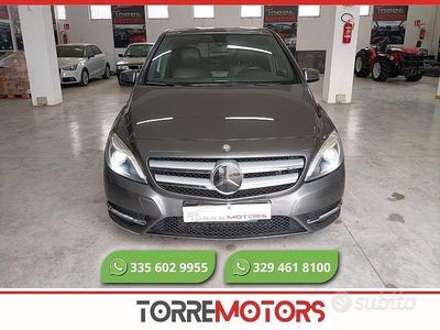 Usata Mercedes B180 Premium 109 CV (80 kW) 2012 Grigio Monovolume