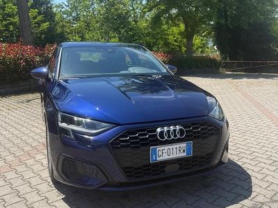 Usata Audi A3 Business 150 CV (110 kW) 2021 Blu Berlina