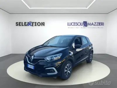 Usata Renault Captur Life 90 CV (66 kW) 2017 Nero SUV