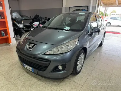 Usata Peugeot 207 Sport 73 CV (53 kW) 2010 Grigio Berlina