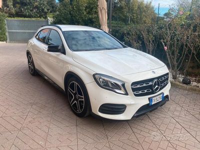 Mercedes GLA220