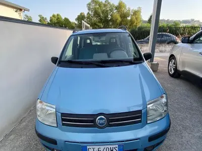 Usata Fiat Panda Dynamic 54 CV (39 kW) 2005 Bluazzurro Utilitaria