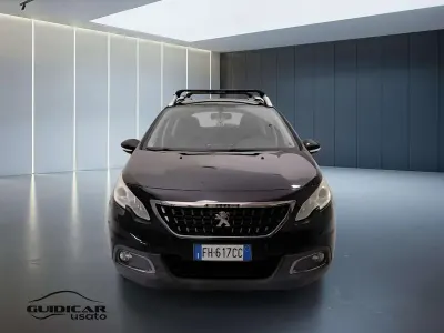 Usata Peugeot 2008 Active 82 CV (60 kW) 2017 Nero SUV