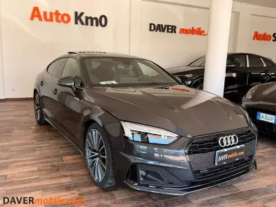 Usata Audi A5 Sportback S-Line 204 CV (150 kW) 2023 Grigio scuro Utilitaria