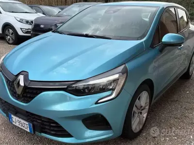 Usata Renault Clio V Intens 67 CV (49 kW) 2022 Blu Berlina