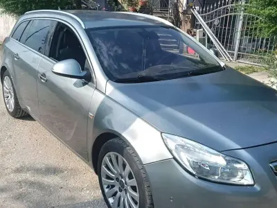 Usata Opel Insignia Cosmo 160 CV (117 kW) 2010 Grigio Station wagon
