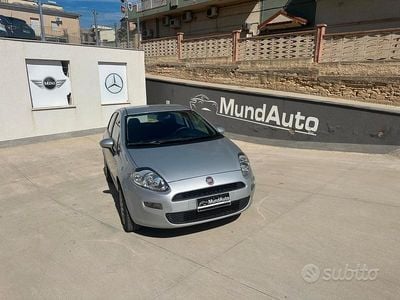 Usata Fiat Punto Street 75 CV (55 kW) 2014 Argento Utilitaria