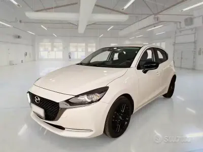 Begagnad Mazda 2 Homura-Line 75 HK (55 kW) 2023 Vit Halvkombi