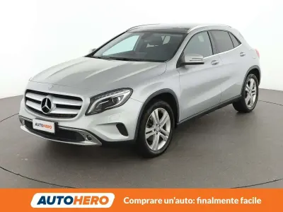 Usata Mercedes GLA200 136 CV (100 kW) 2015 Grigio SUV