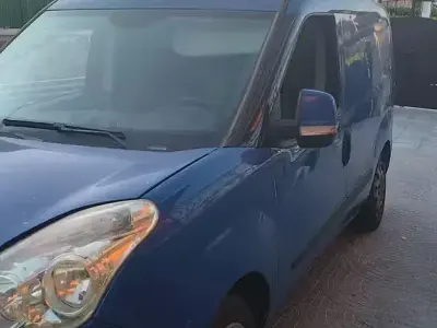 Usata Fiat Doblò 95 CV (69 kW) 2015 Bluazzurro Monovolume