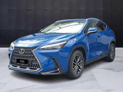 Usata Lexus NX350h 243 CV (178 kW) 2022 Blue met SUV
