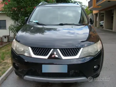 Usata Mitsubishi Outlander 140 CV (102 kW) 2007 Nero SUV