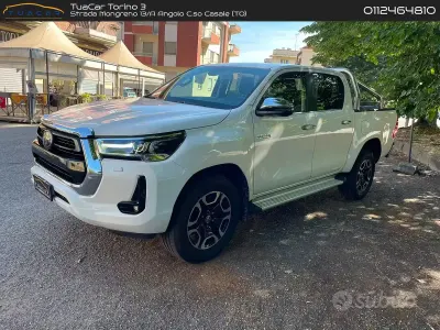 Usata Toyota HiLux Executive 150 CV (110 kW) 2023 Bianco Pick-up