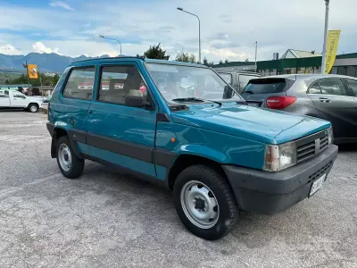 Usata Fiat Panda 4x4 Trekking 54 CV (39 kW) 1996 Blu Utilitaria