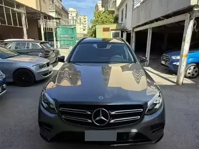 Usata Mercedes GLC250 204 CV (150 kW) 2019 Grigio SUV