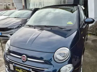 Usado Fiat 500 Lounge 69 CV (50 kW) 2018 Azul Utilitario