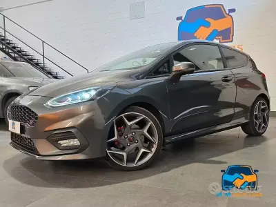 Usata Ford Fiesta ST 205 CV (150 kW) 2021 Grigio Utilitaria
