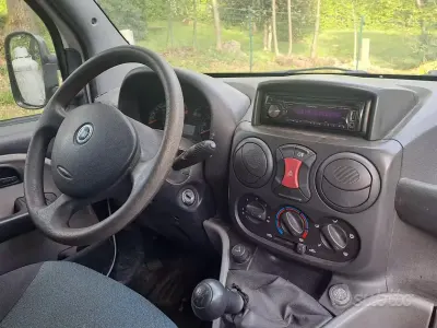 Usata Fiat Doblò 105 CV (77 kW) 2007 Bianco Monovolume