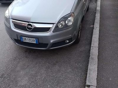Usata Opel Zafira 125 CV (91 kW) 2008 Monovolume