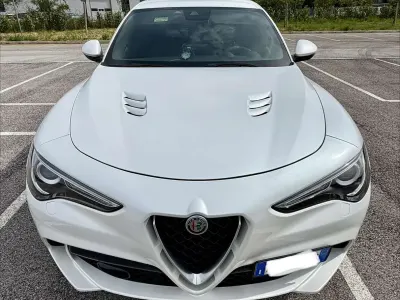 Usata Alfa Romeo Stelvio Quadrifoglio 510 CV (375 kW) 2019 Bianco perlato SUV