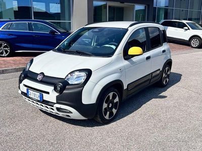Nuova Fiat Panda Cross 70 CV (51 kW) 2025 Bianco Utilitaria