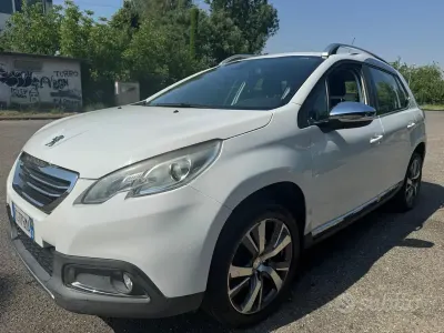Usata Peugeot 2008 Allure 110 CV (80 kW) 2016 Bianco SUV