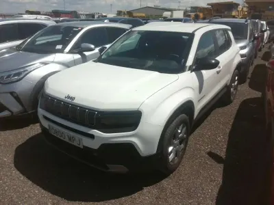 Usata Jeep Avenger Altitude 101 CV (74 kW) 2025 Bianco pastello SUV