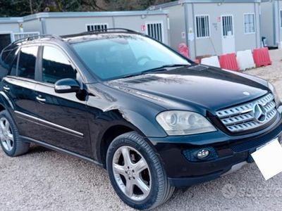 Usata Mercedes ML320 2006 Nero SUV