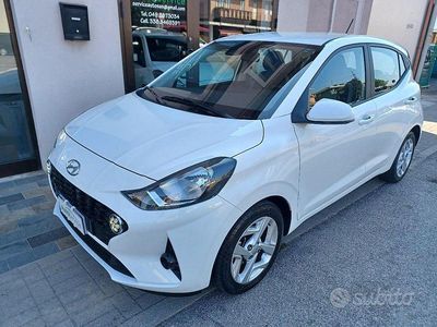 Usata Hyundai i10 67 CV (49 kW) 2023 Bianco Utilitaria